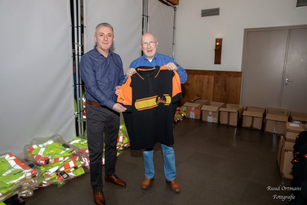 Nieuwe Hoofdsponsor Petit Verbindt 2